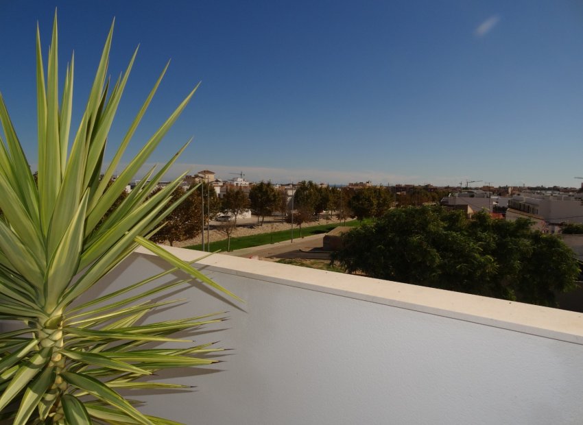 Reventa - Apartamento / piso - Pilar de la Horadada