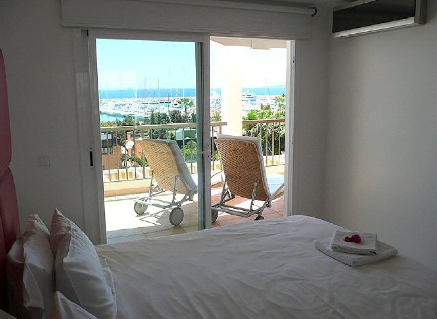 Reventa - Apartamento / piso - PORTALS NOUS - Calvià