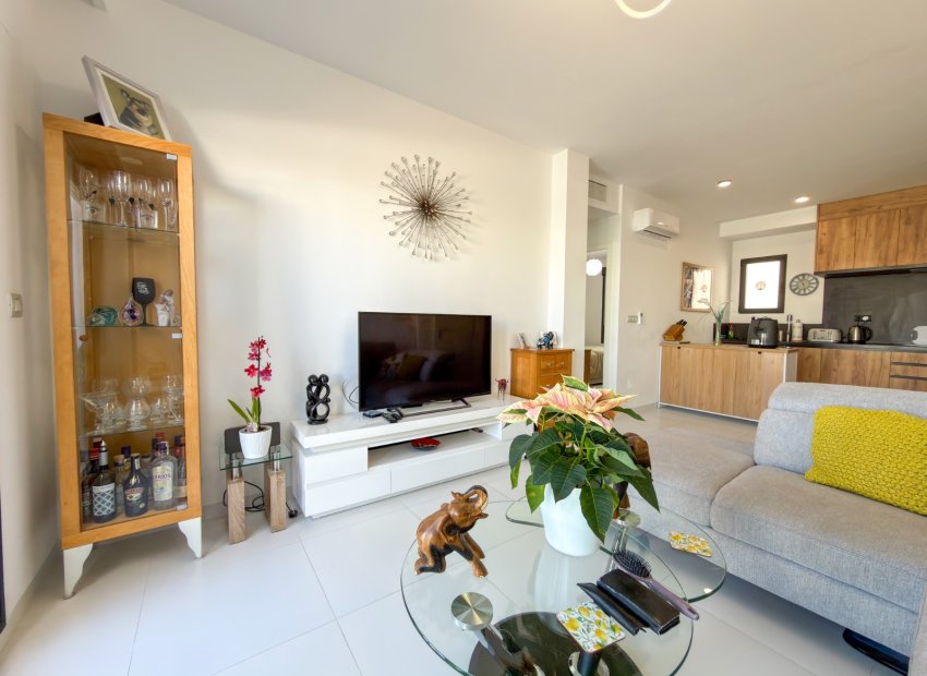 Reventa - Apartamento / piso - San Miguel de Salinas - Pueblo