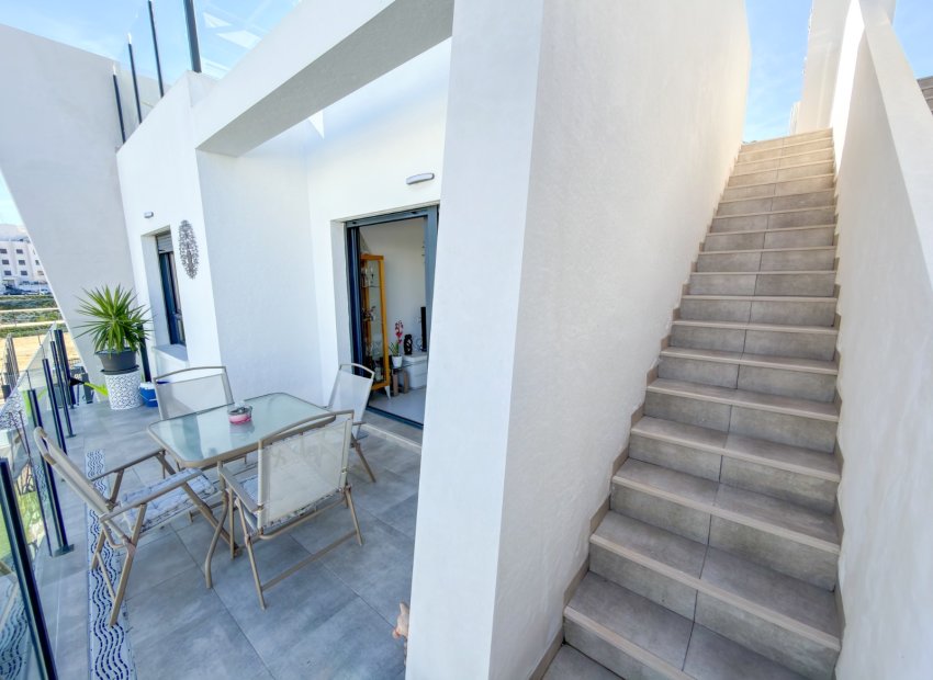 Reventa - Apartamento / piso - San Miguel de Salinas - Pueblo