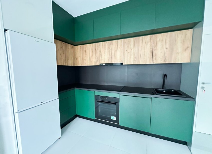 Reventa - Apartamento / piso - San Miguel de Salinas - Urbanizaciones