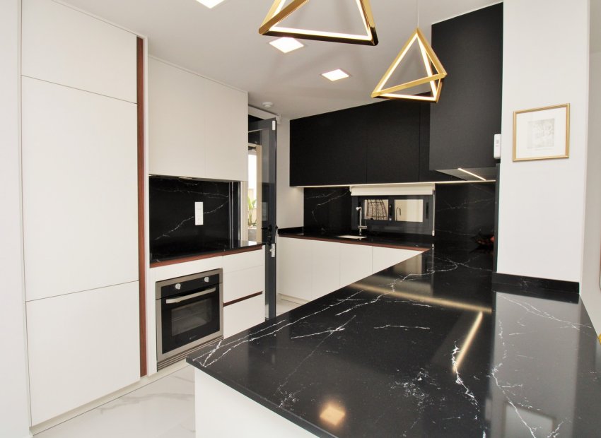 Reventa - Apartamento / piso - San Miguel de Salinas