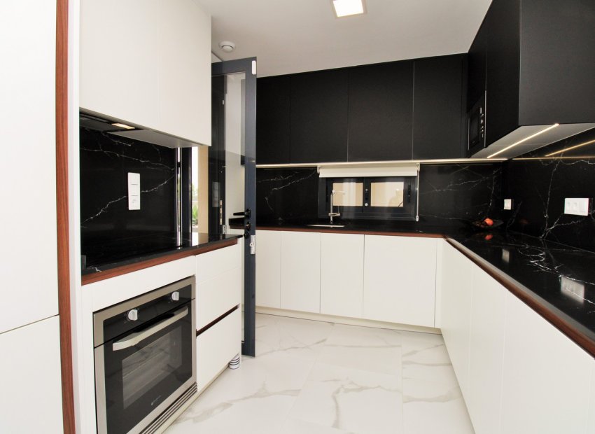 Reventa - Apartamento / piso - San Miguel de Salinas