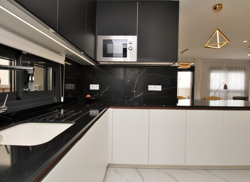 Reventa - Apartamento / piso - San Miguel de Salinas