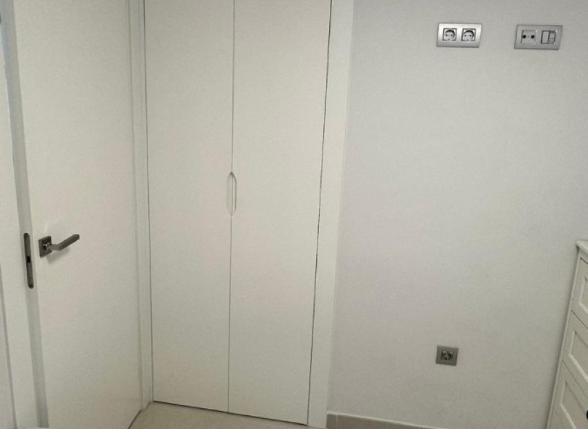 Reventa - Apartamento / piso - Torrevieia - Calas Blancas
