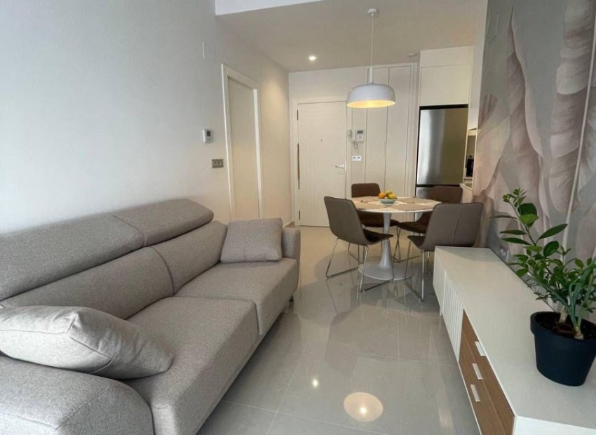 Reventa - Apartamento / piso - Torrevieia - Center