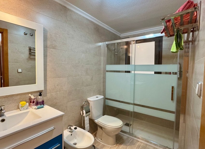 Reventa - Apartamento / piso - Torrevieia - Center