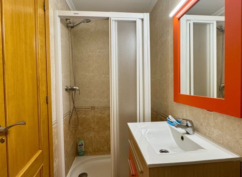 Reventa - Apartamento / piso - Torrevieia - Center