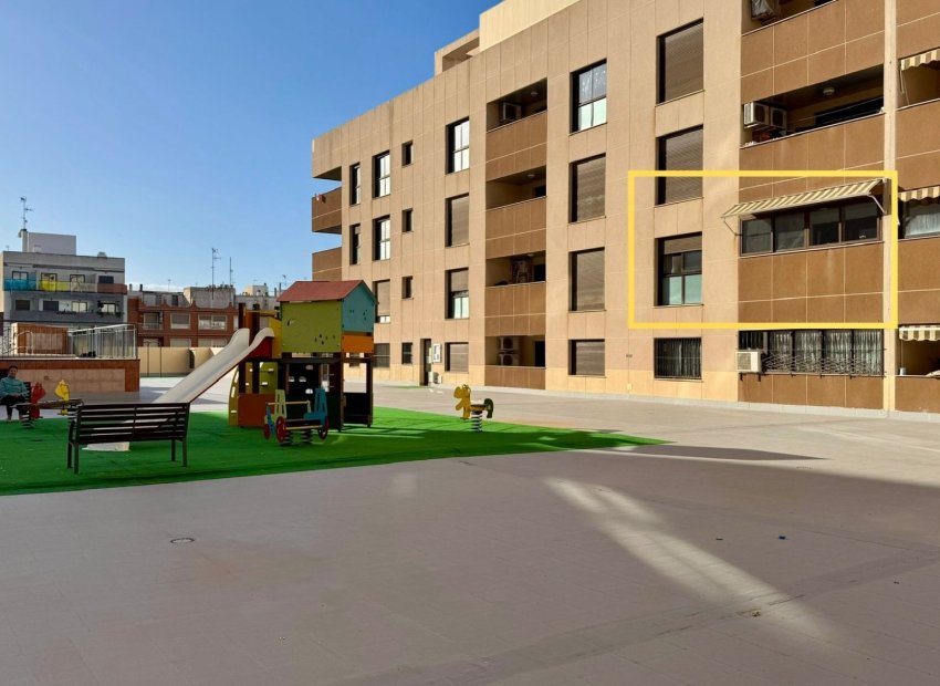 Reventa - Apartamento / piso - Torrevieia - Center