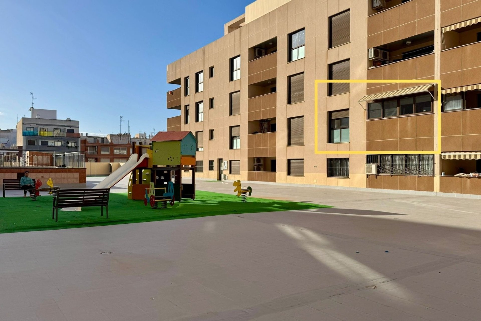 Reventa - Apartamento / piso - Torrevieia - Center