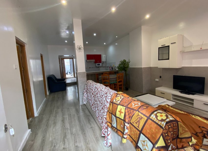 Reventa - Apartamento / piso - Torrevieia - Center