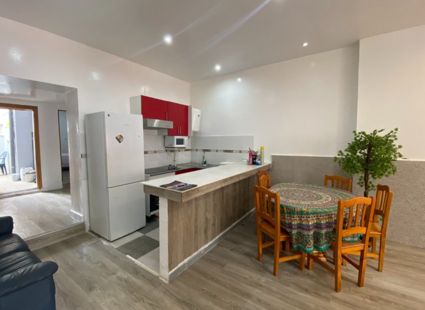 Reventa - Apartamento / piso - Torrevieia - Center