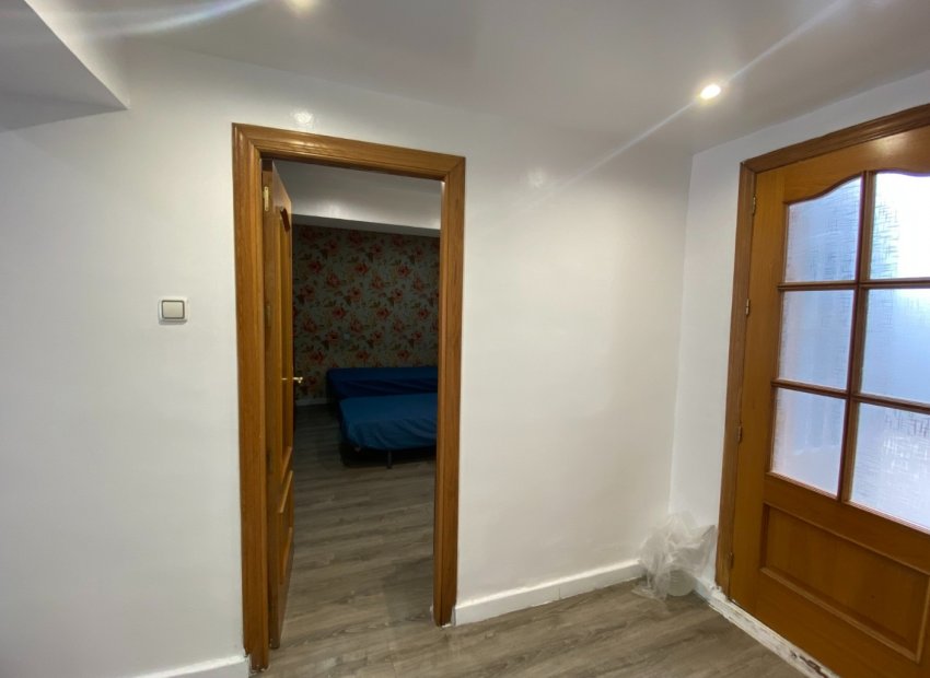 Reventa - Apartamento / piso - Torrevieia - Center