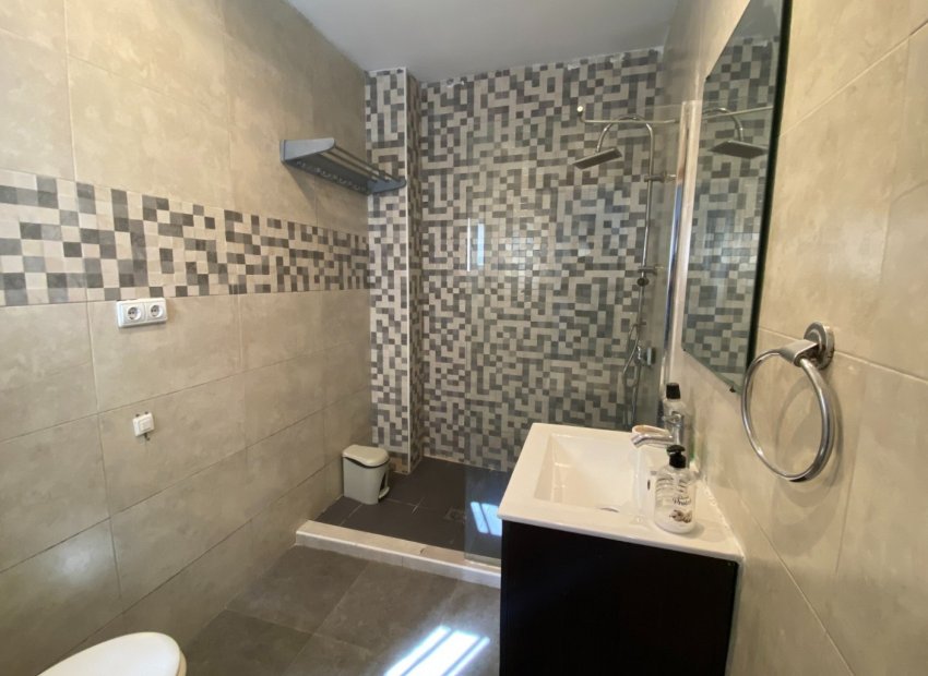 Reventa - Apartamento / piso - Torrevieia - Center