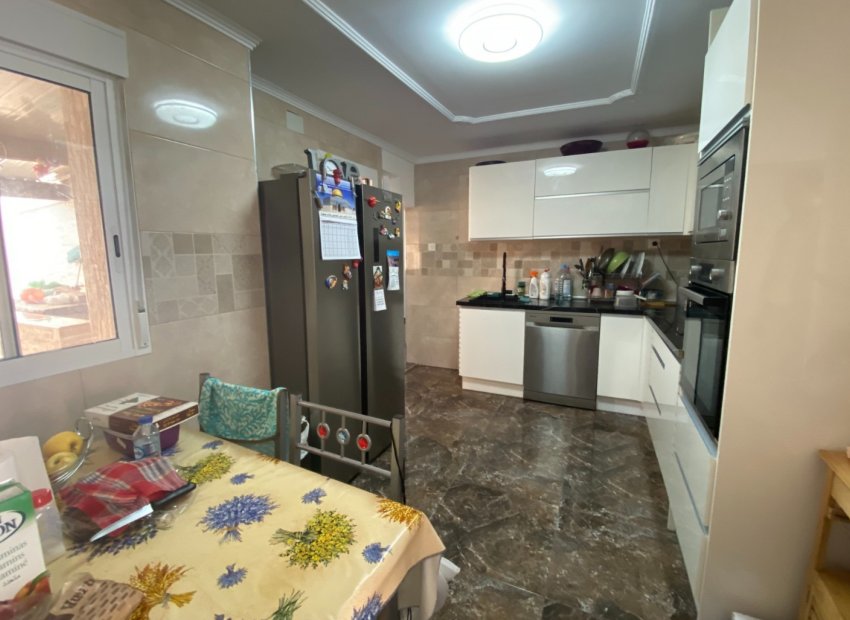 Reventa - Apartamento / piso - Torrevieia - Center