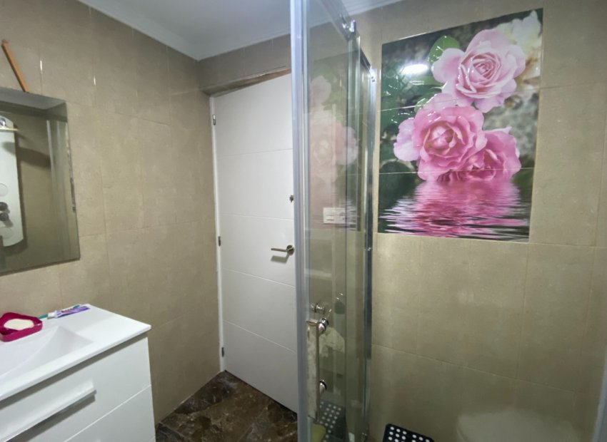 Reventa - Apartamento / piso - Torrevieia - Center