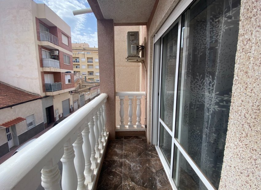 Reventa - Apartamento / piso - Torrevieia - Center