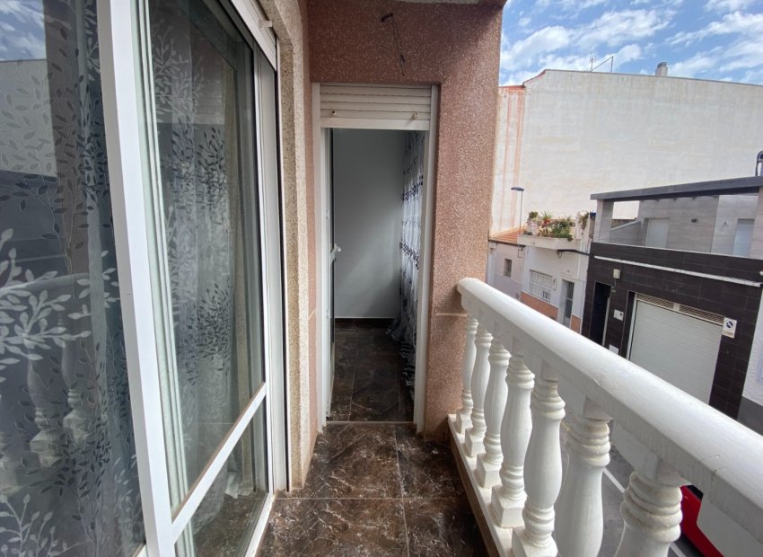 Reventa - Apartamento / piso - Torrevieia - Center