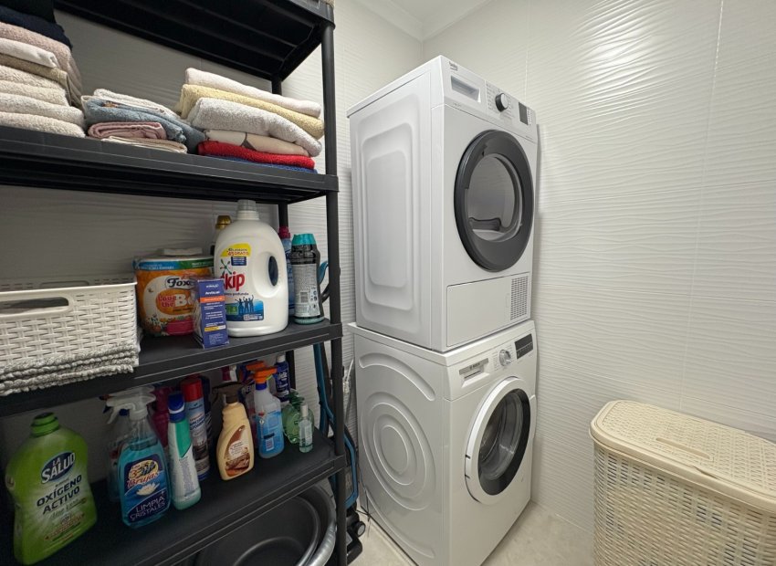 Reventa - Apartamento / piso - Torrevieia - Center