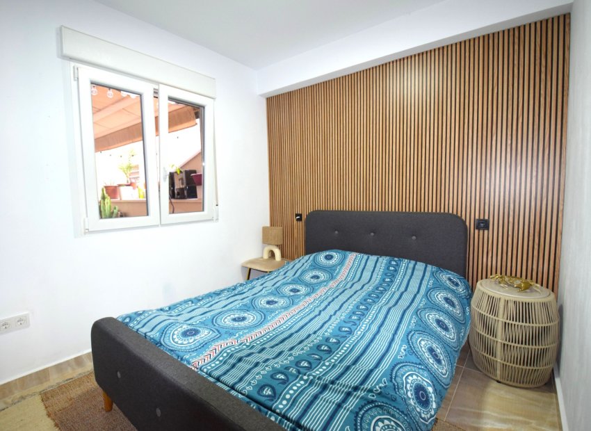 Reventa - Apartamento / piso - Torrevieia - Center