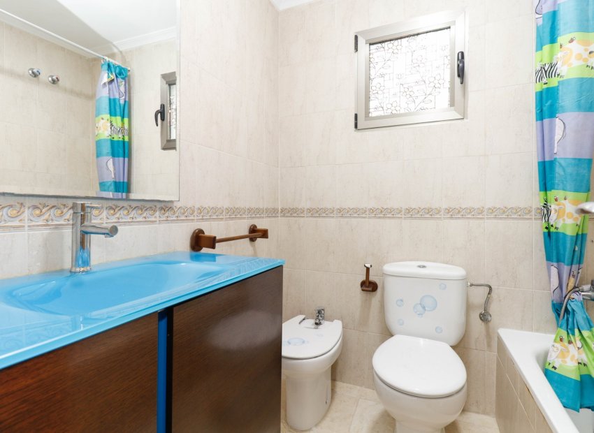 Reventa - Apartamento / piso - Torrevieia - Center