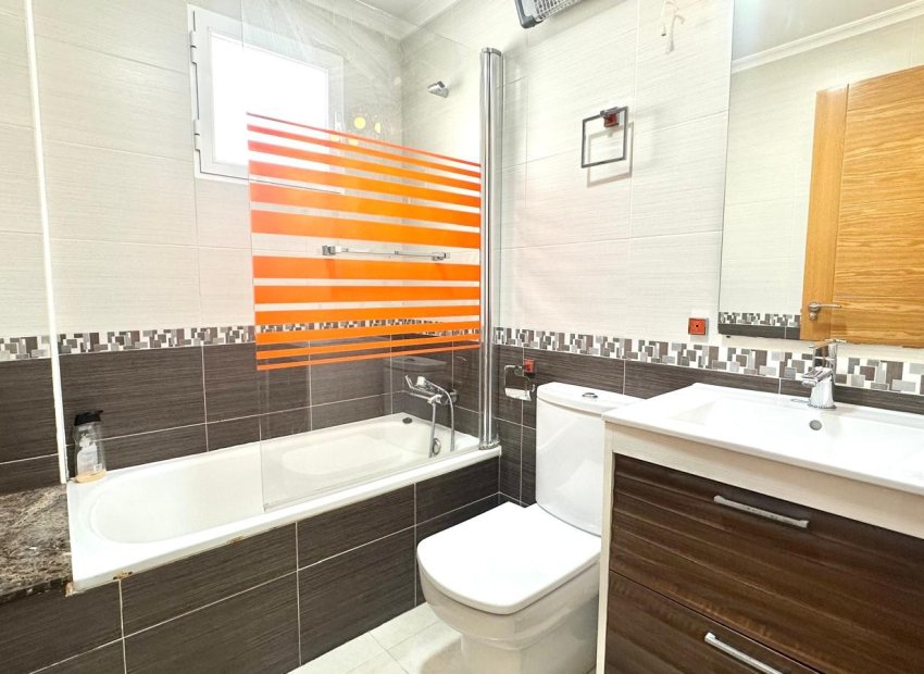 Reventa - Apartamento / piso - Torrevieia - Center