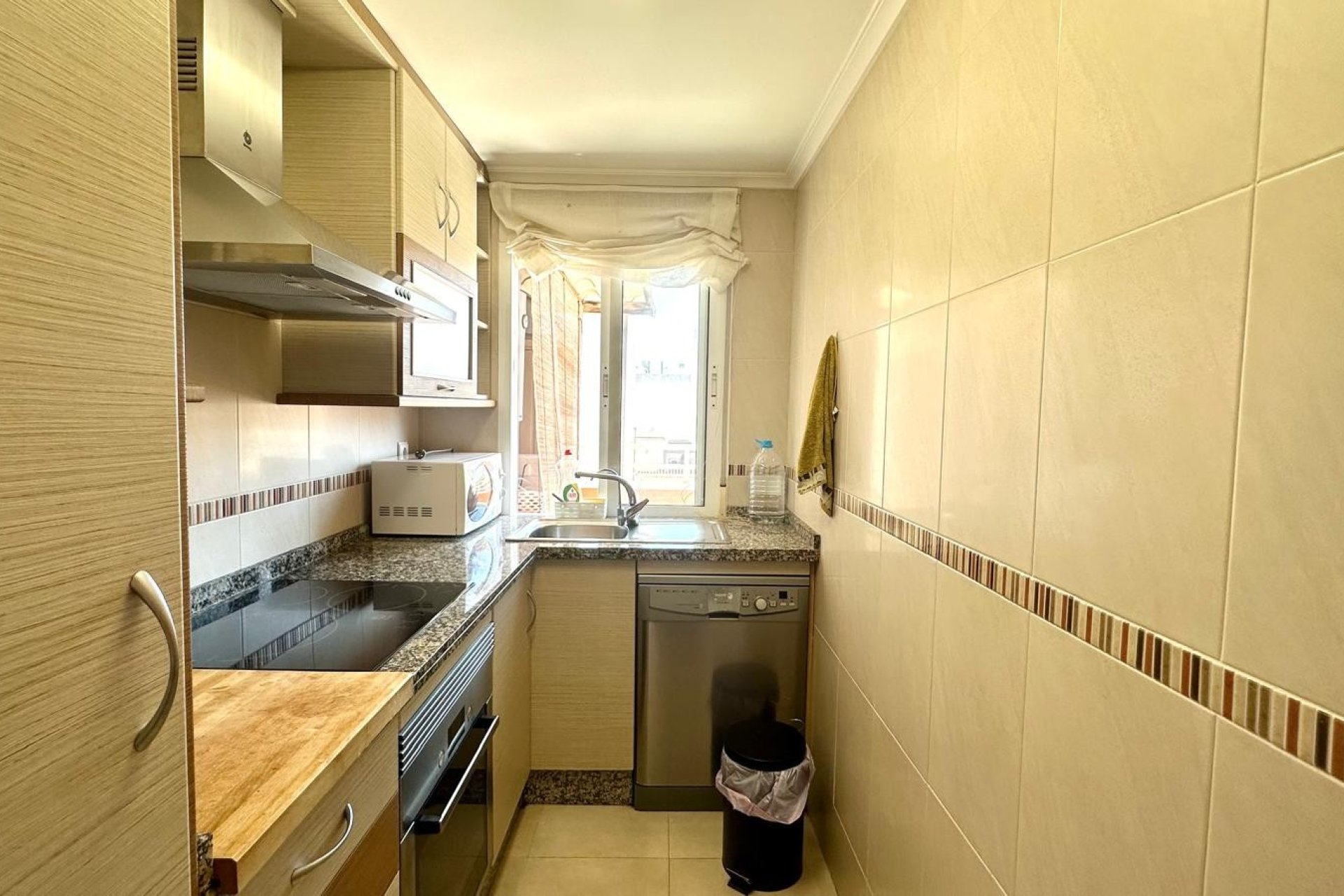 Reventa - Apartamento / piso - Torrevieia - Center