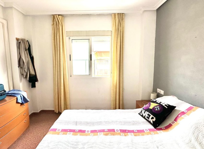 Reventa - Apartamento / piso - Torrevieia - Center