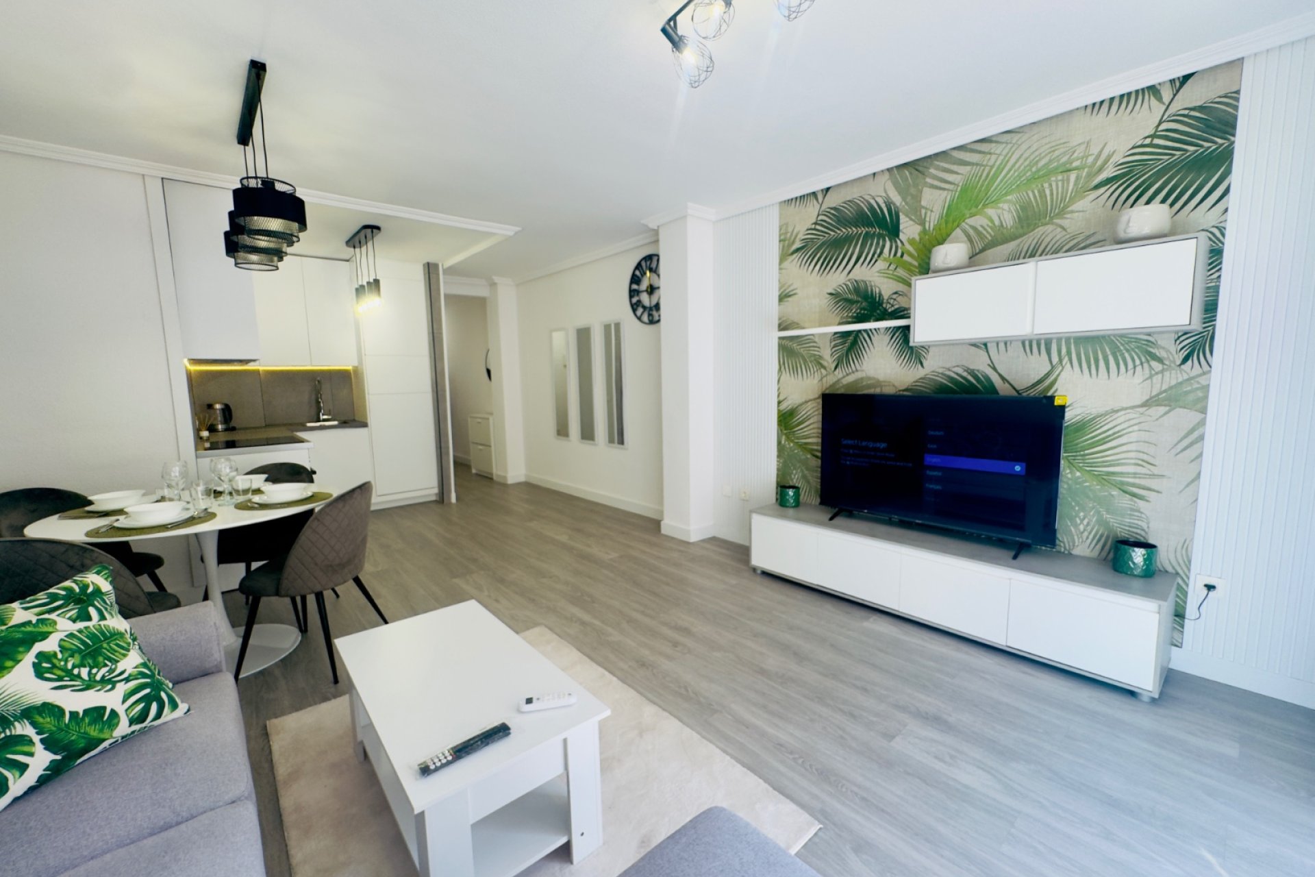 Reventa - Apartamento / piso - Torrevieia - Center