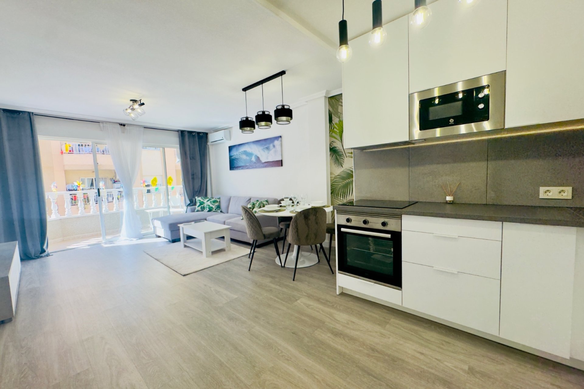 Reventa - Apartamento / piso - Torrevieia - Center