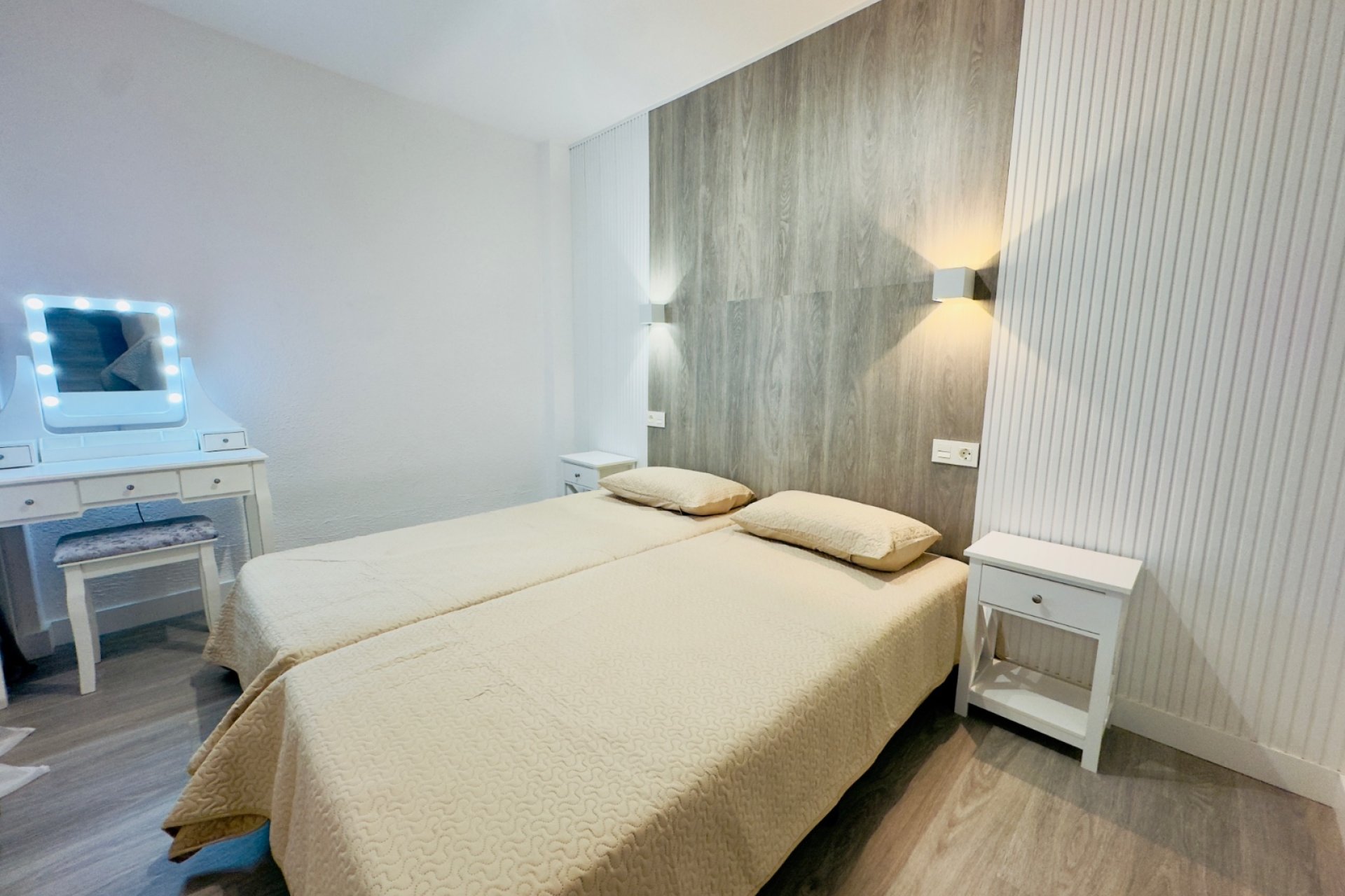 Reventa - Apartamento / piso - Torrevieia - Center