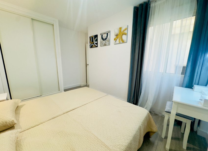 Reventa - Apartamento / piso - Torrevieia - Center