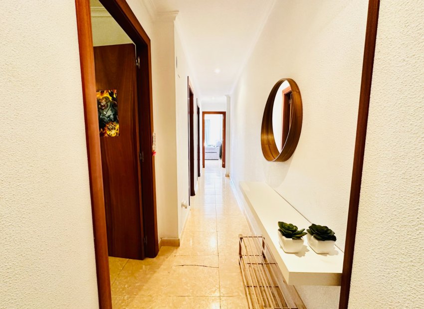 Reventa - Apartamento / piso - Torrevieia - Center