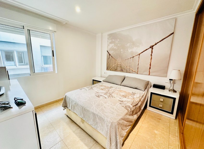 Reventa - Apartamento / piso - Torrevieia - Center