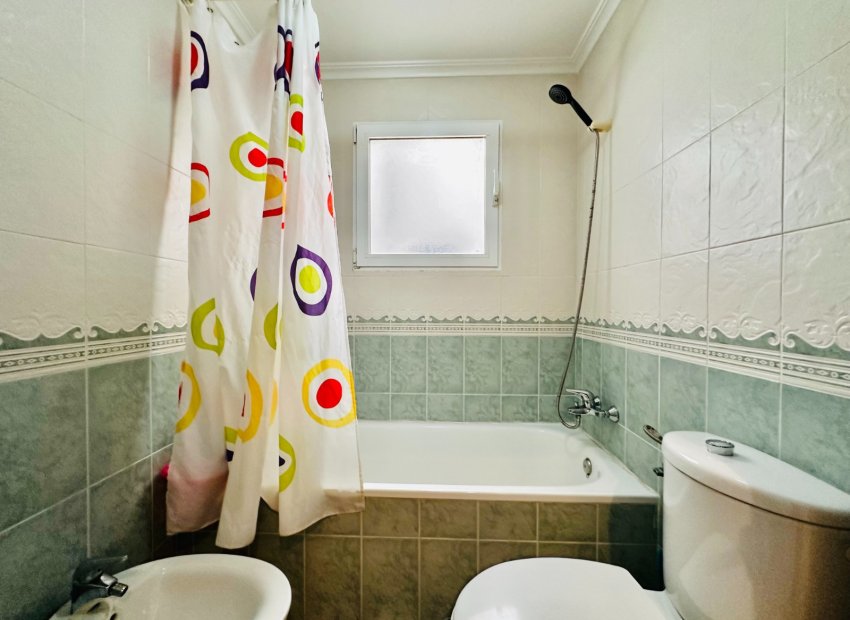 Reventa - Apartamento / piso - Torrevieia - Center