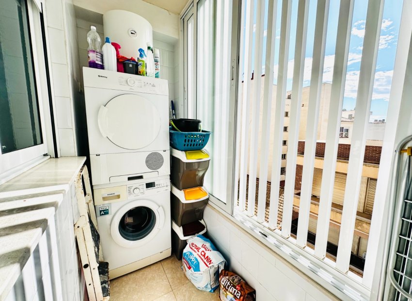 Reventa - Apartamento / piso - Torrevieia - Center