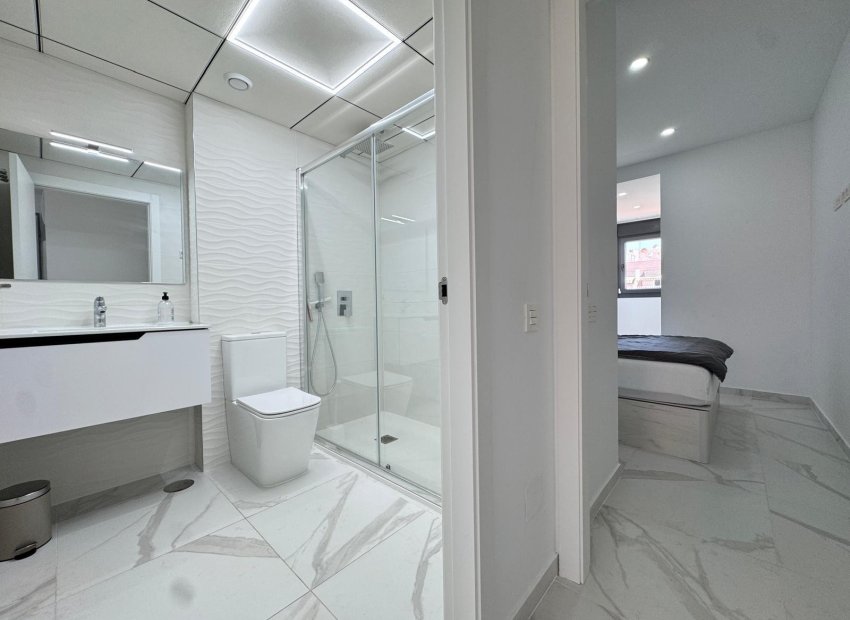 Reventa - Apartamento / piso - Torrevieia - Center