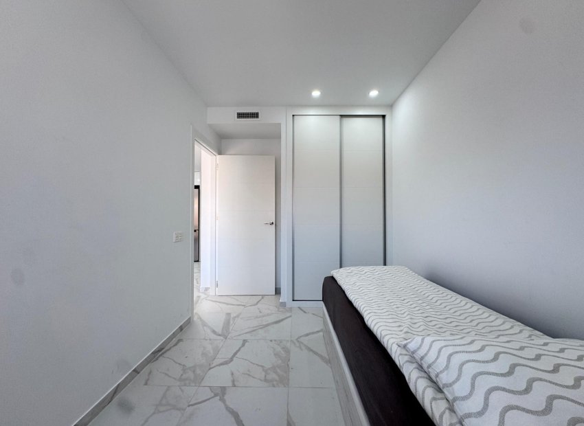 Reventa - Apartamento / piso - Torrevieia - Center