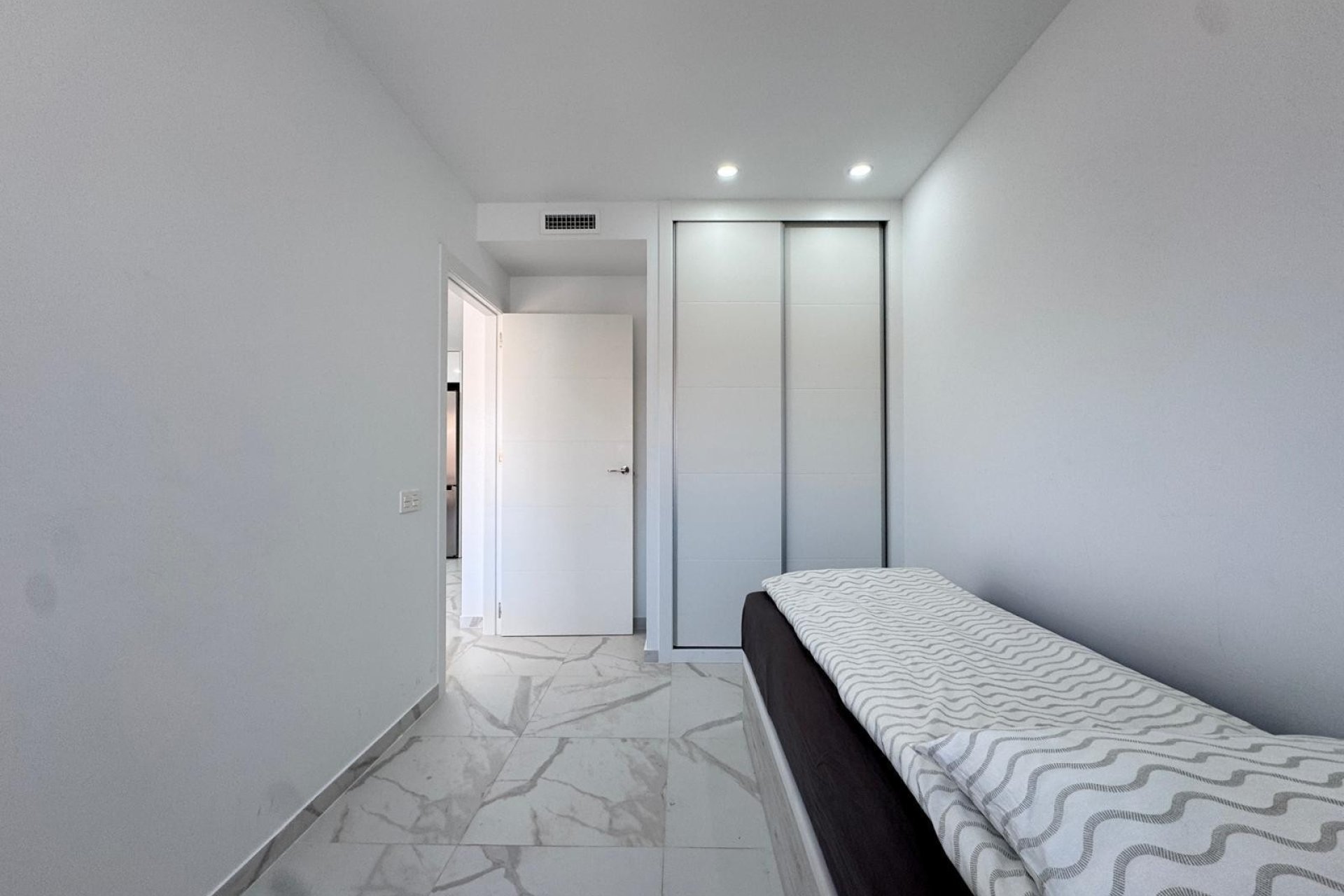 Reventa - Apartamento / piso - Torrevieia - Center