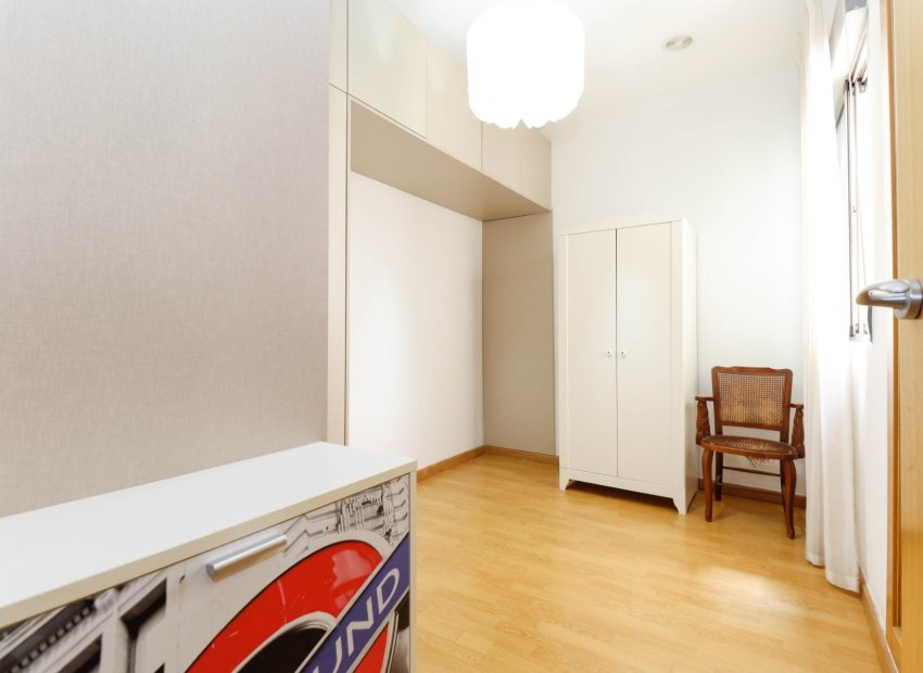 Reventa - Apartamento / piso - Torrevieia - Center