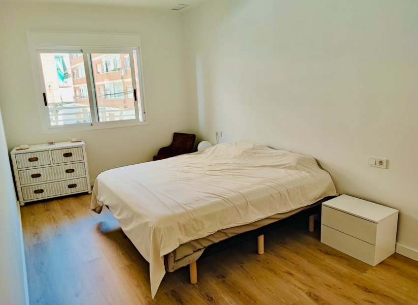 Reventa - Apartamento / piso - Torrevieia - Center