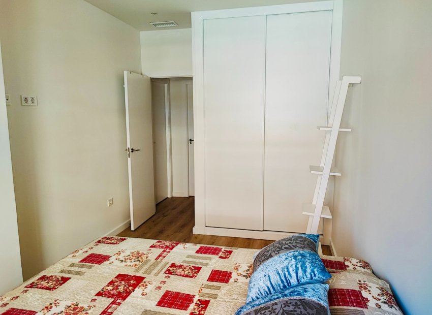 Reventa - Apartamento / piso - Torrevieia - Center