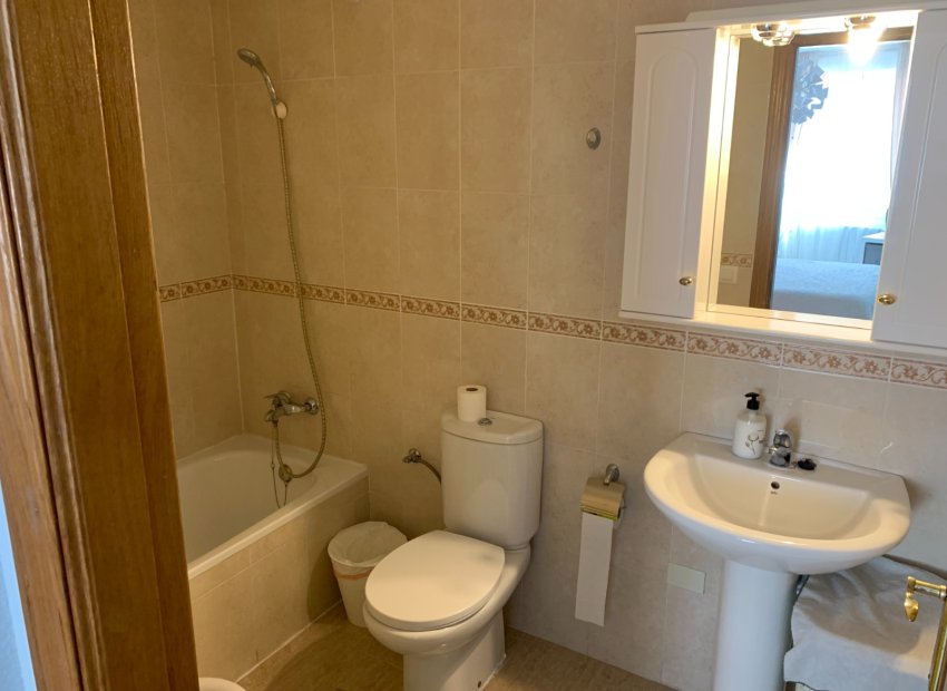 Reventa - Apartamento / piso - Torrevieia - Center