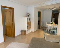 Reventa - Apartamento / piso - Torrevieia - Center