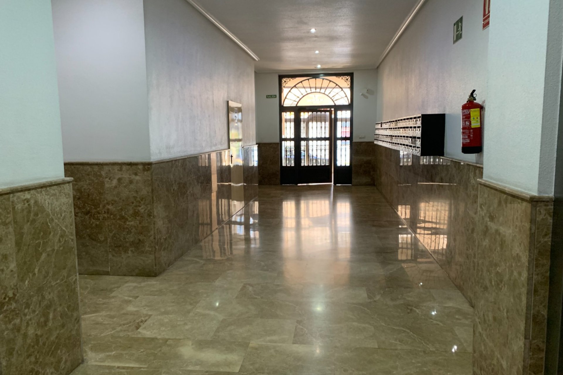 Reventa - Apartamento / piso - Torrevieia - Center