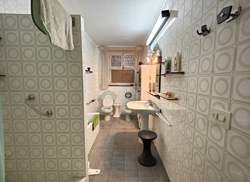 Reventa - Apartamento / piso - Torrevieia - Center