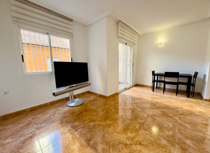 Reventa - Apartamento / piso - Torrevieia - Center