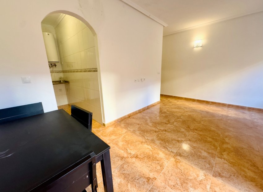 Reventa - Apartamento / piso - Torrevieia - Center