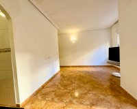 Reventa - Apartamento / piso - Torrevieia - Center