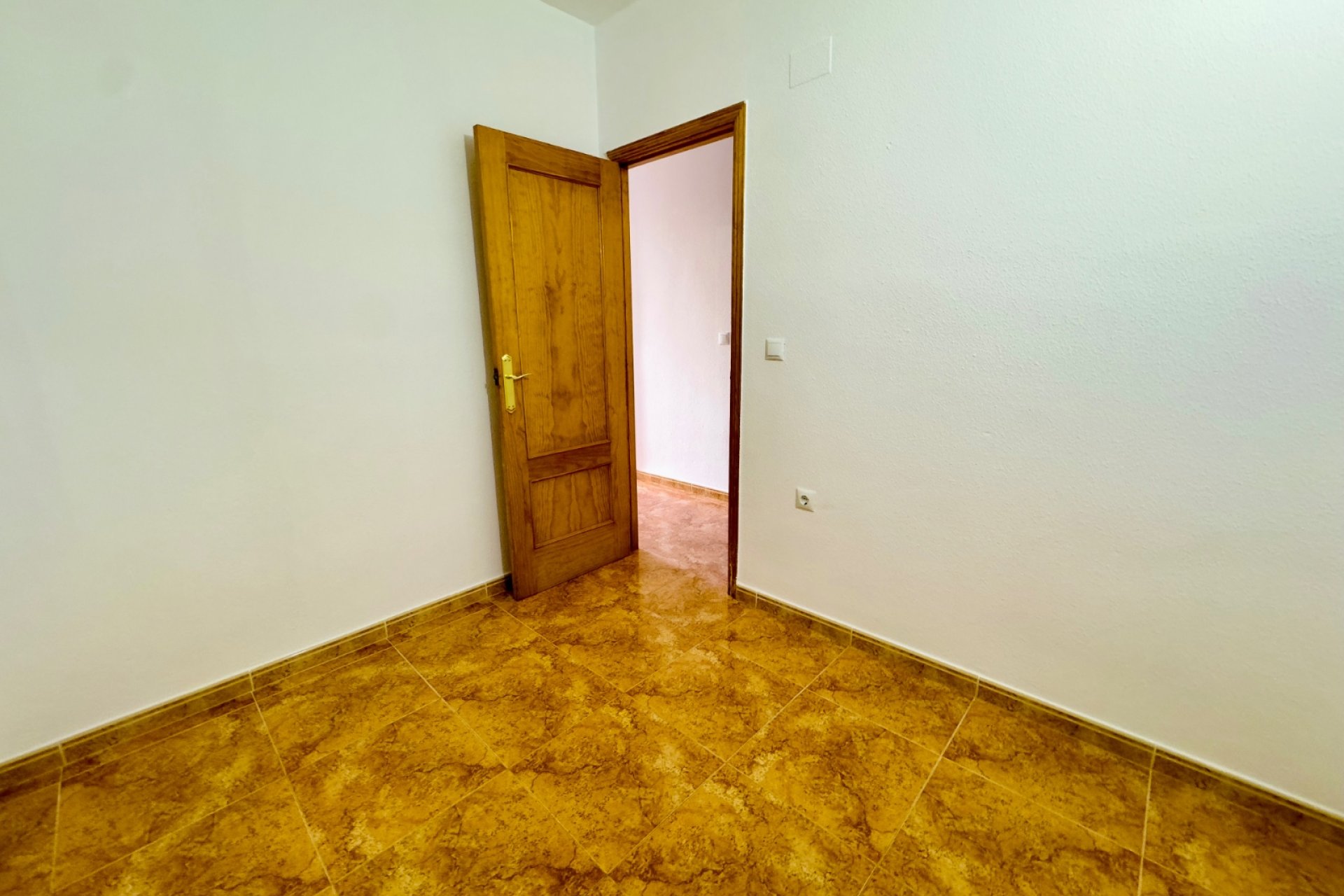 Reventa - Apartamento / piso - Torrevieia - Center